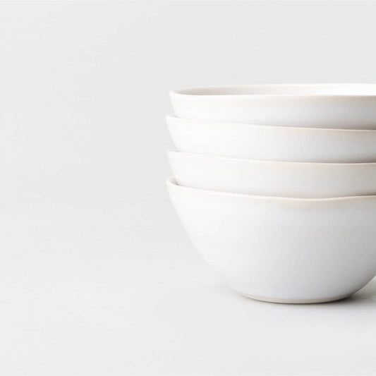 Little bowls dinnerware by Fable Home, in a pearlwhite color. – #pearlwhite