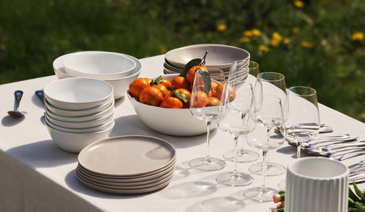 Summer table setting in white tones