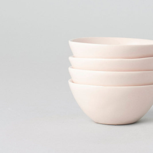Little bowls dinnerware by Fable Home, in a blushpink color. – #blushpink