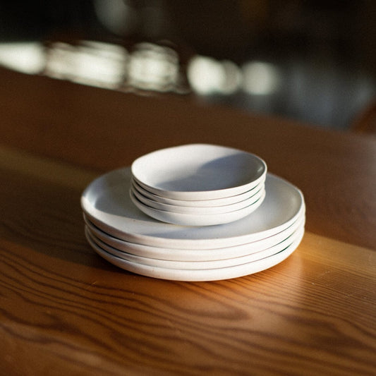 Little plates dinnerware by Fable Home, shown in a speckledwhite finish. – #speckledwhite