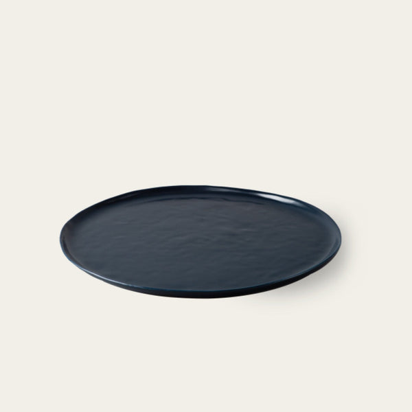 Serving platter dinnerware by Fable Home, in a midnightblue color. – #midnightblue