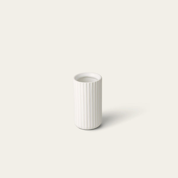 Short bud vase decor by Fable Home, in a cloudwhite color. – #cloudwhite